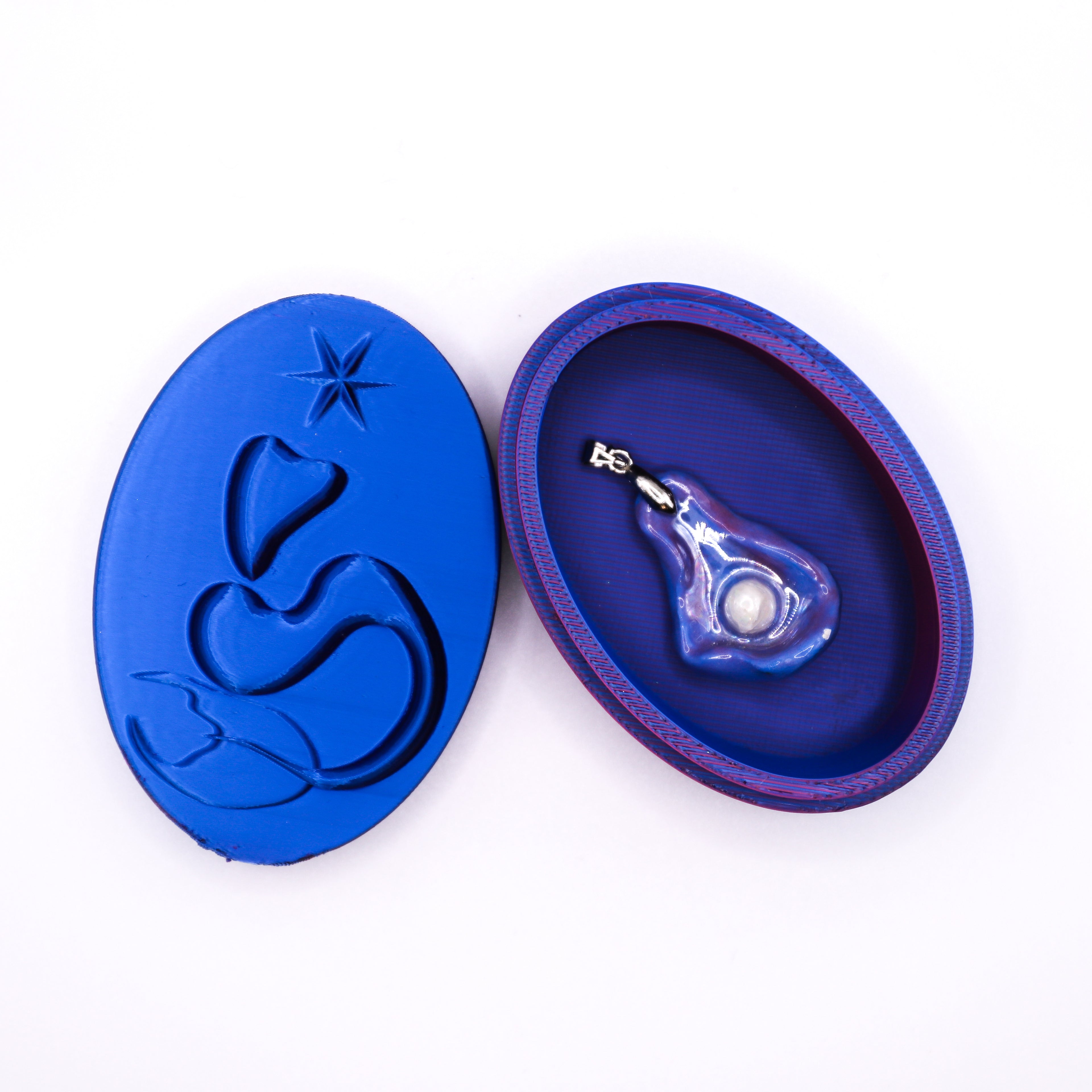 Medium Blue & Purple Oyster Ceramic Necklace