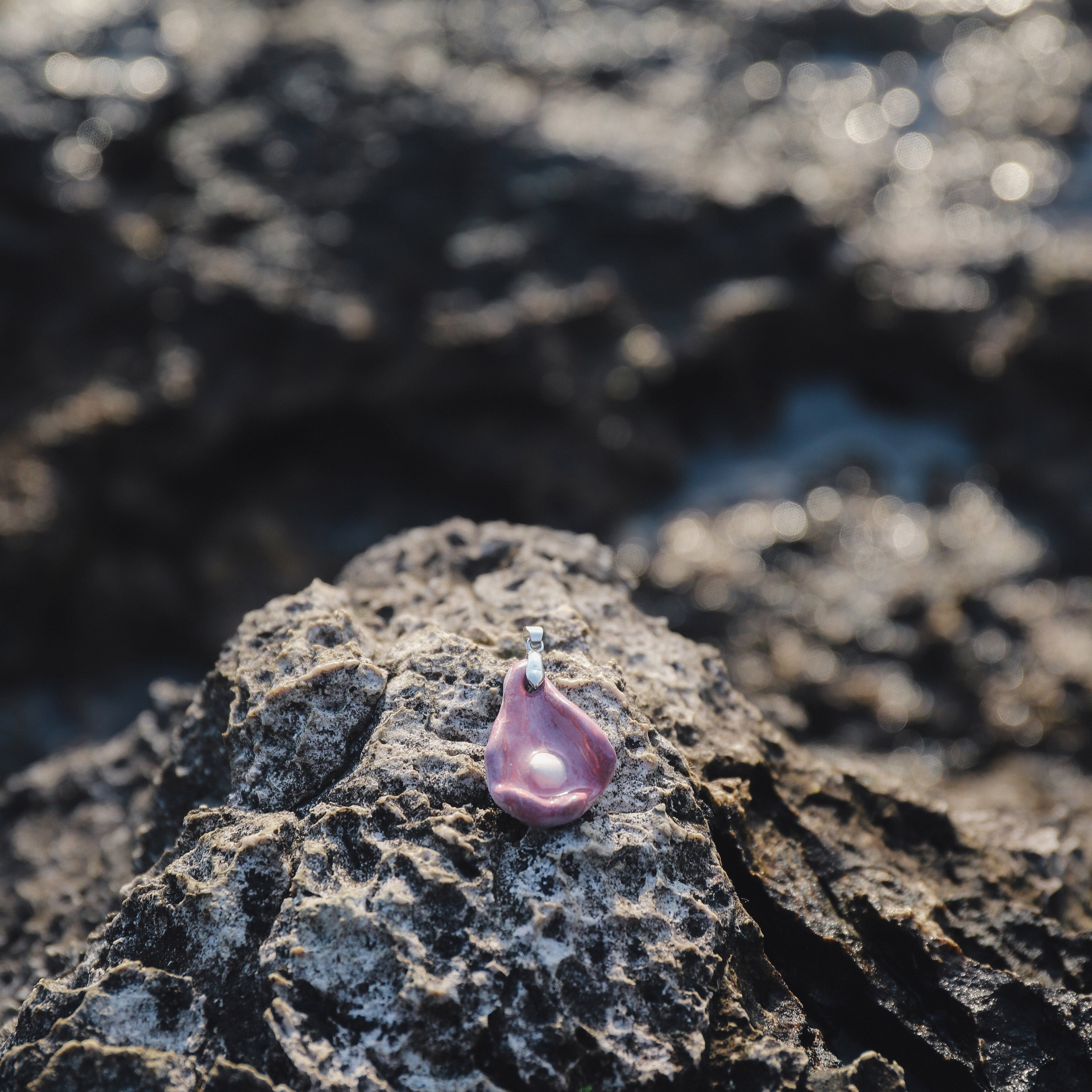 Fire Purple Oyster Ceramic Necklace