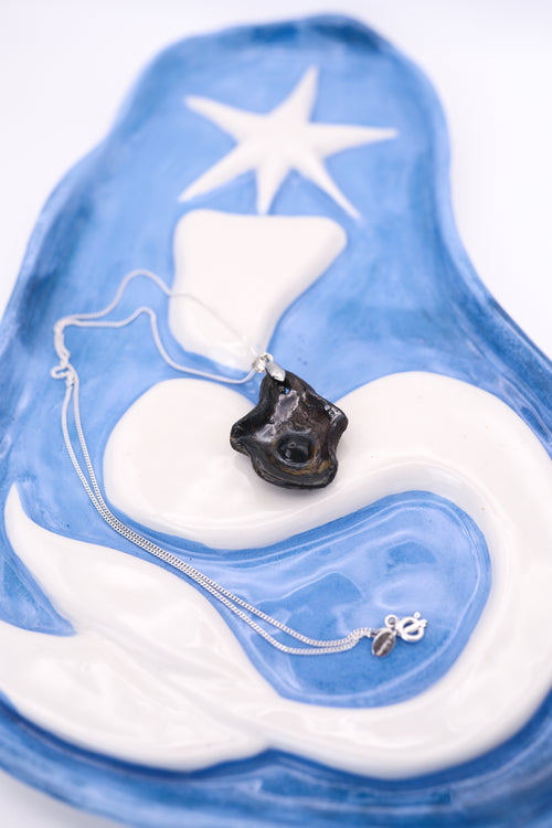 Black Oyster Ceramic Necklace (Black Clay)