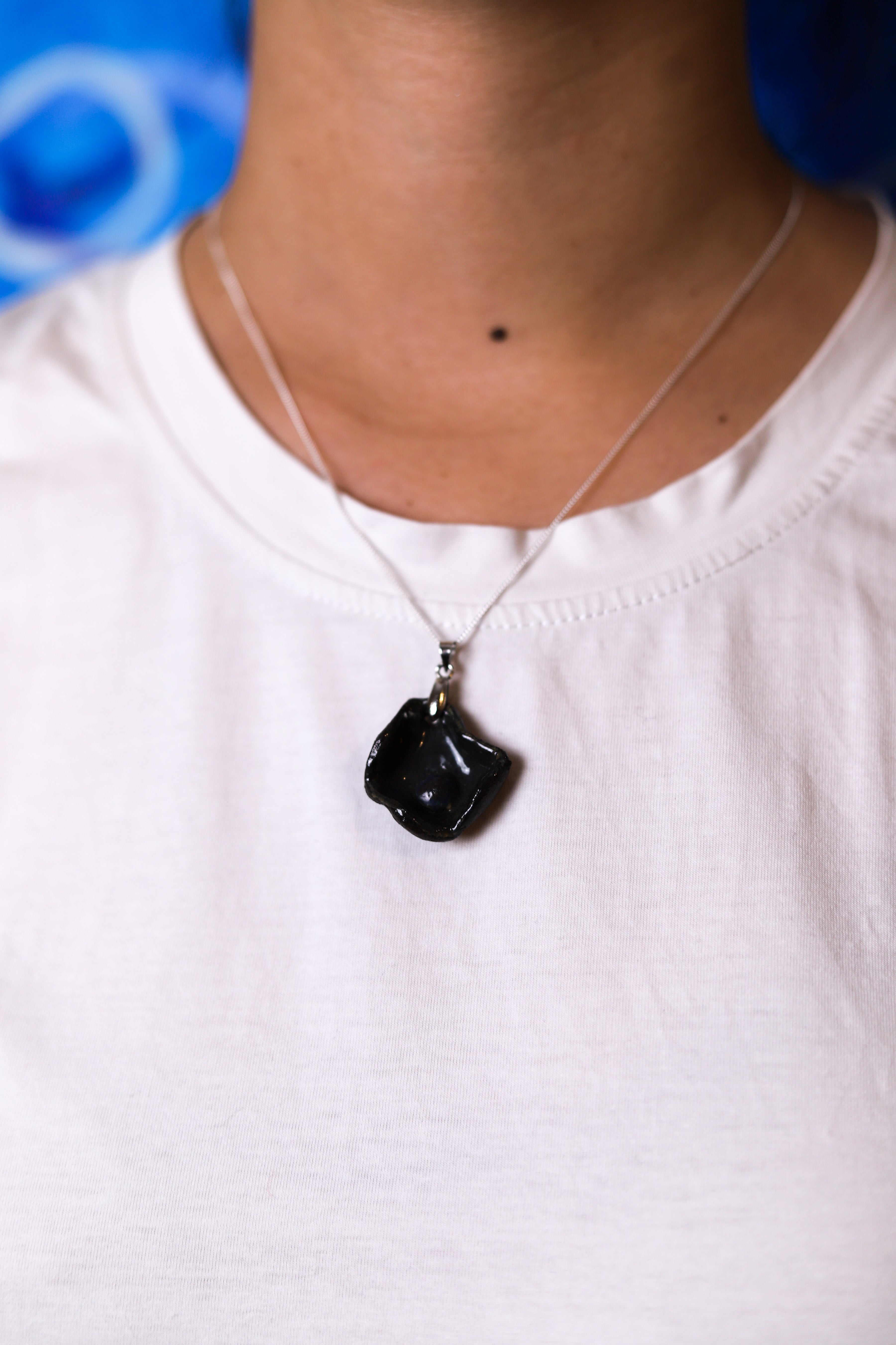 Black Oyster Ceramic Necklace (Black Clay)